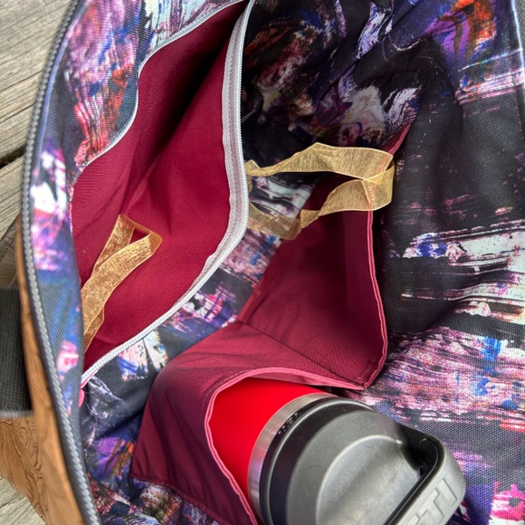 Faux Leather Tote Bag - Picture 6 of 8